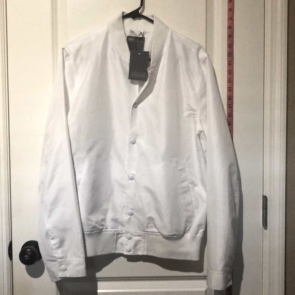 🆕 ASOS BOMBER - Picture 3 of 14